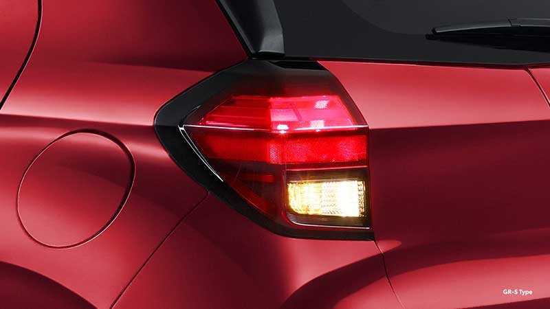 Rear Combination Lamp with Inner Lens & Extension