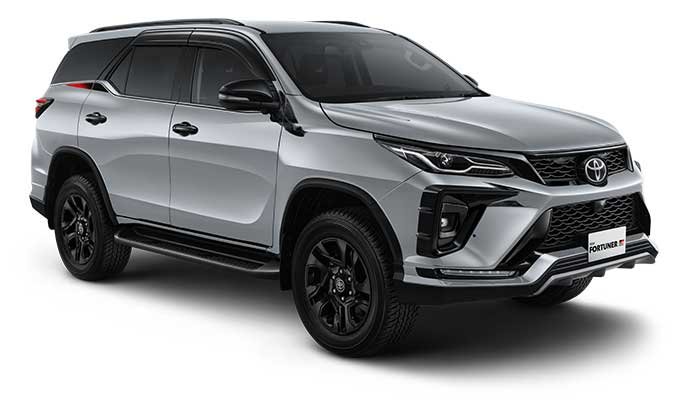 Harga-Fortuner-Makassar-colors-3-Silver-Metallic_0