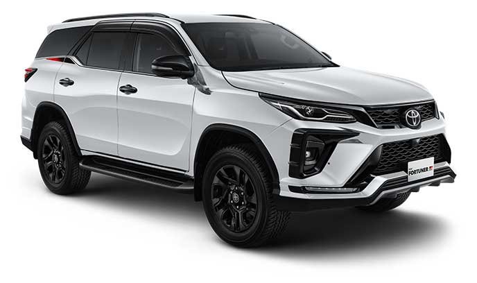 Harga-Fortuner-Makassar-colors-Platinum-White-Pearl_0