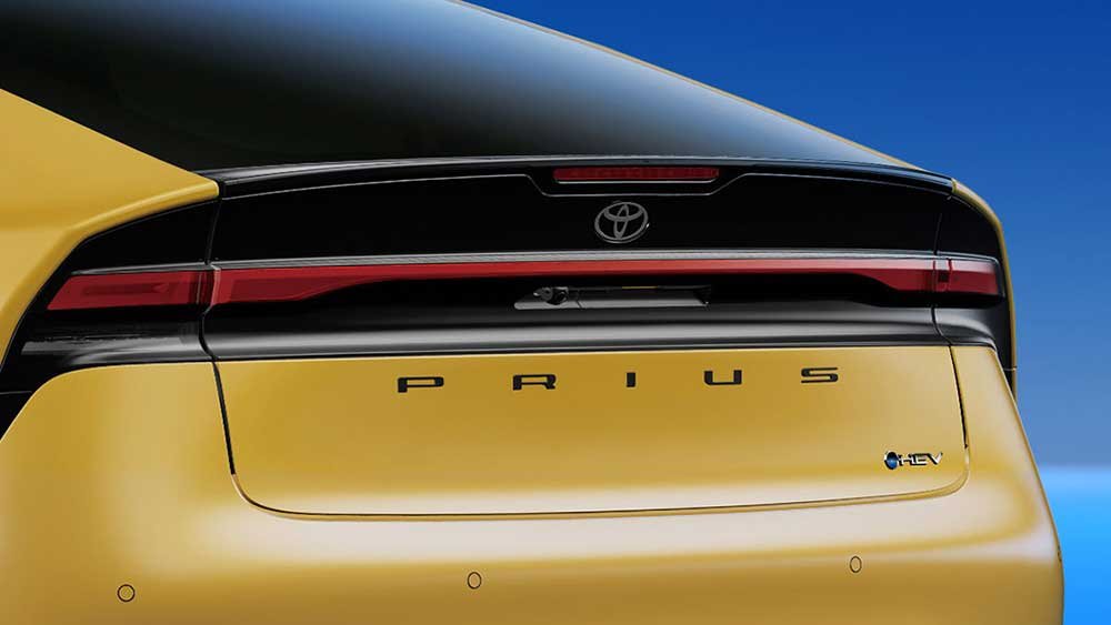 Harga Toyota Prius HEV di Makassar EX- (3)