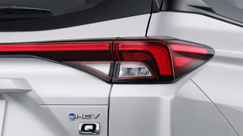 Harga Toyota Veloz Hybrid