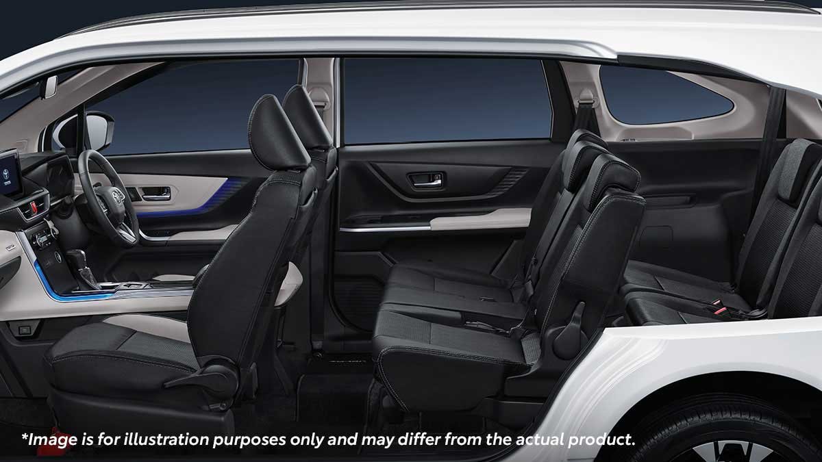 Spacious Cabin with Long Sofa Mode